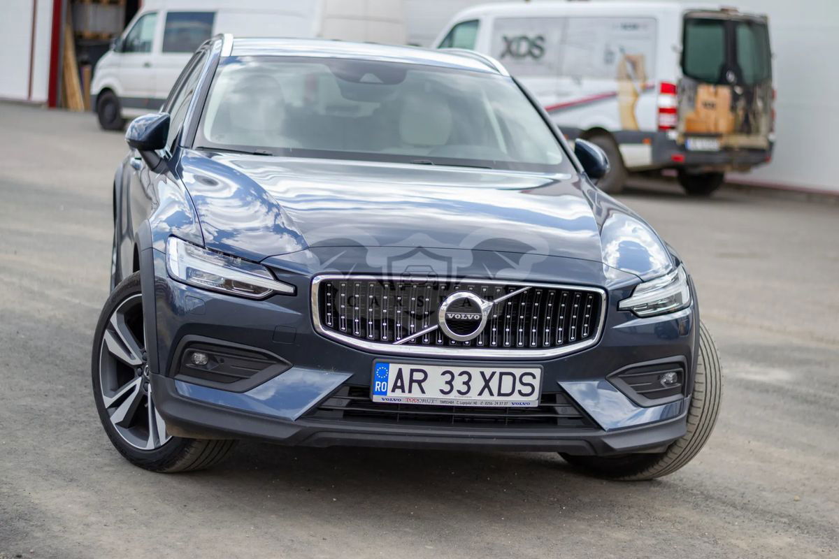 Volvo V60 II [2018 - Prezent] B4 MHEV AT8 FWD Momentum Pro 2022