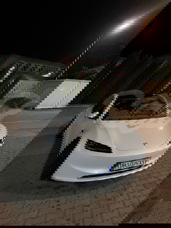 Tesla Model 3 2025