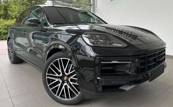 Porsche Cayenne Standard 2025