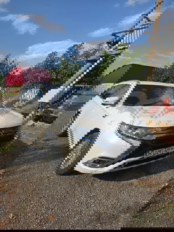 Mitsubishi Outlander III [2012 - 2021] PHEV 2.4 L 4X4 Intense 2019