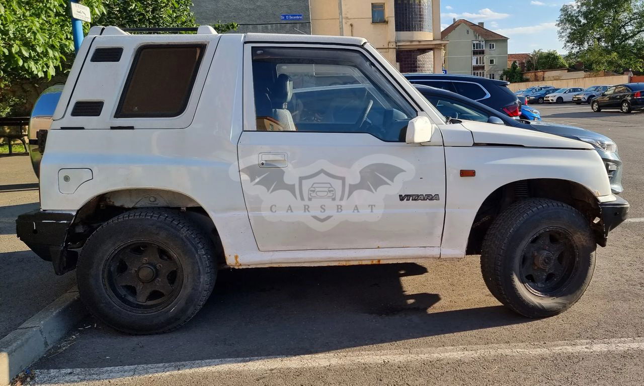 Suzuki Vitara cant_see_my_version 1990