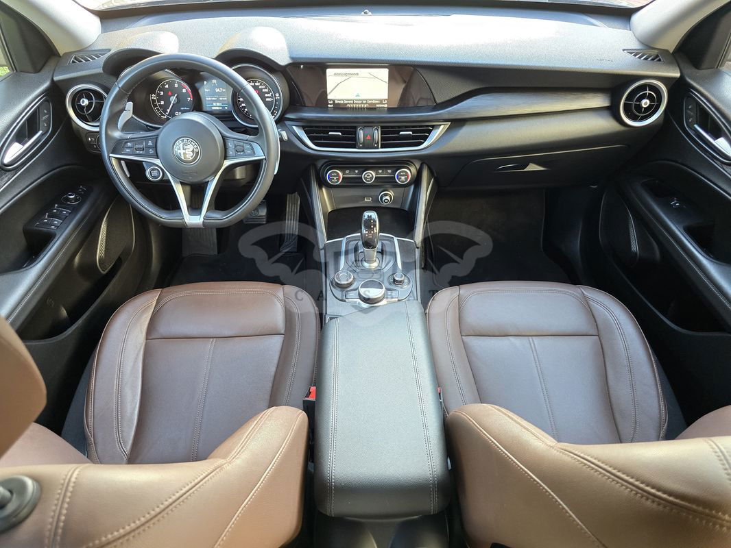 Alfa Romeo Stelvio 2.0 Turbo 16V AT8-Q4 Sprint 2019