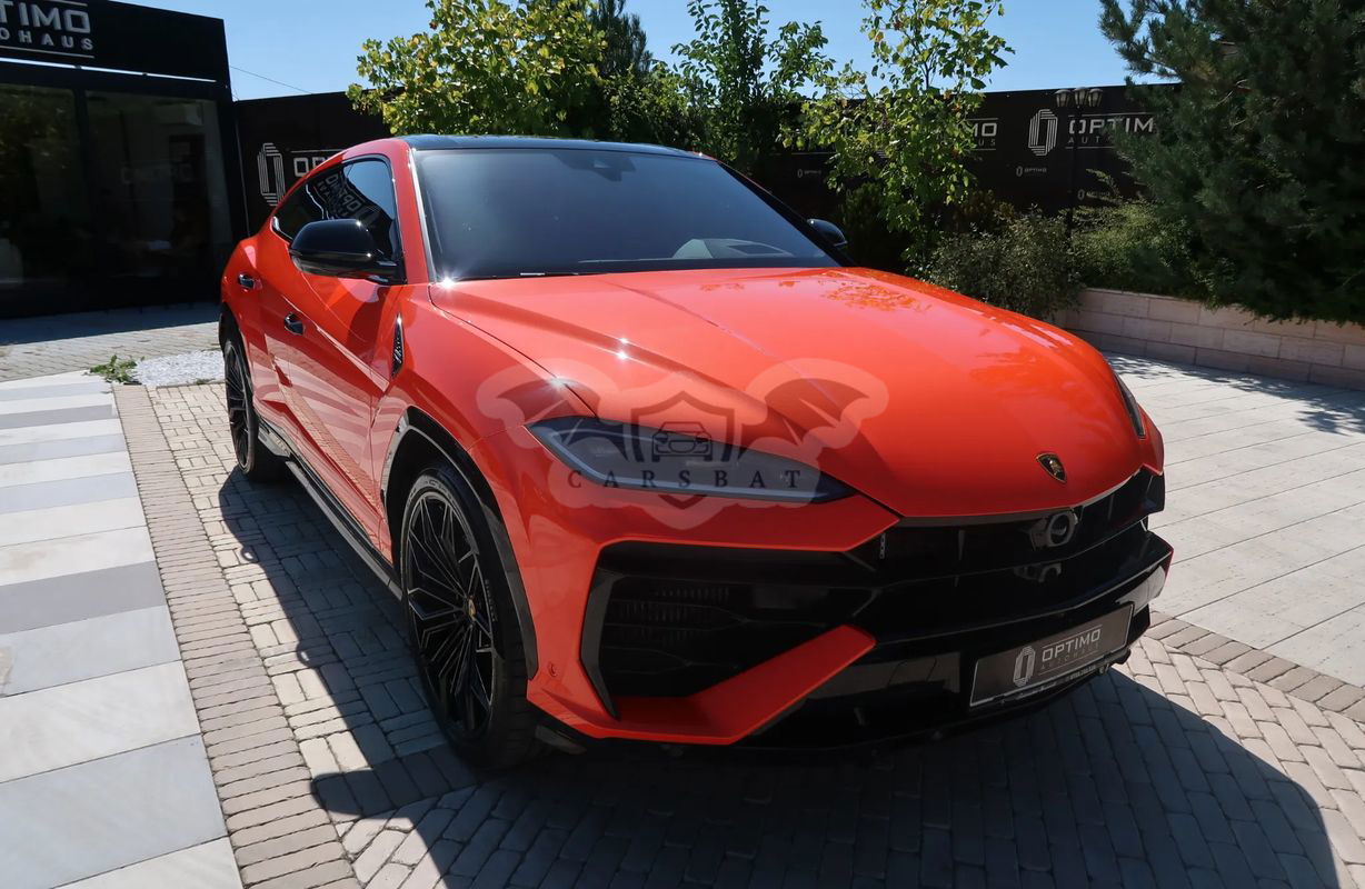 Lamborghini Urus 2025