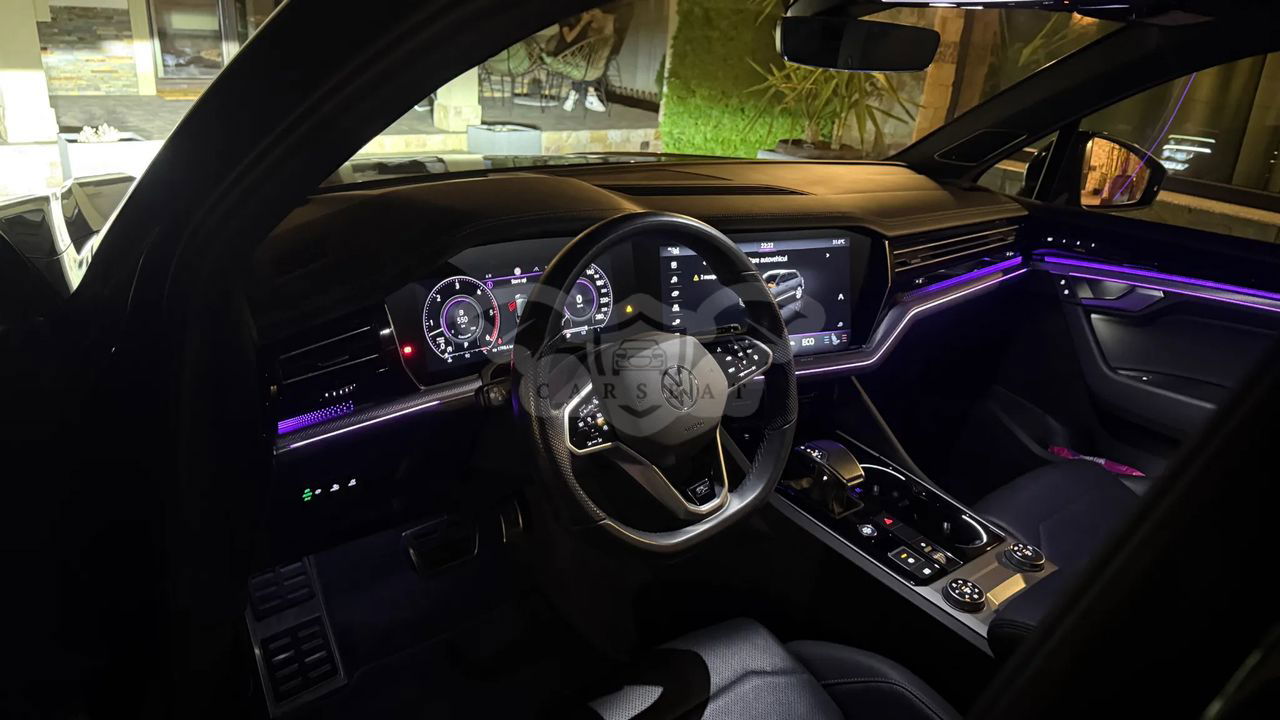 Volkswagen Touareg III [2018 - Prezent] 3.0 V6 TDI SCR 4Motion Automatik R-Line 2021