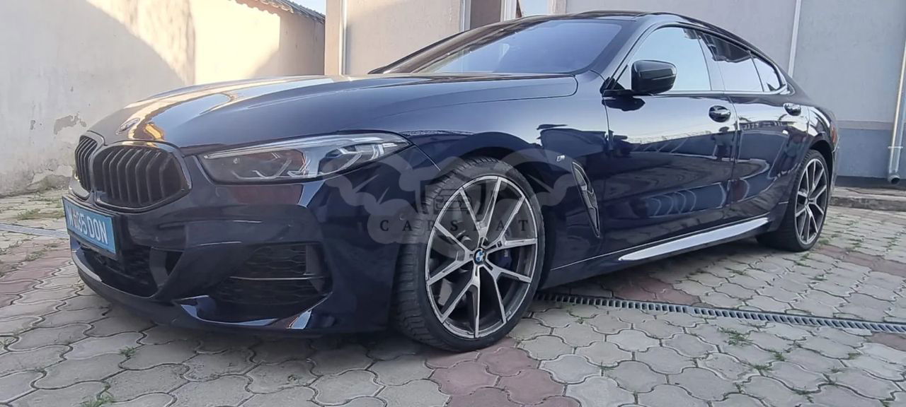 BMW M8 2022