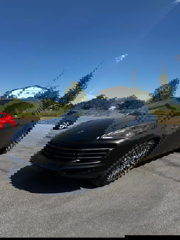 Porsche Cayenne 2022