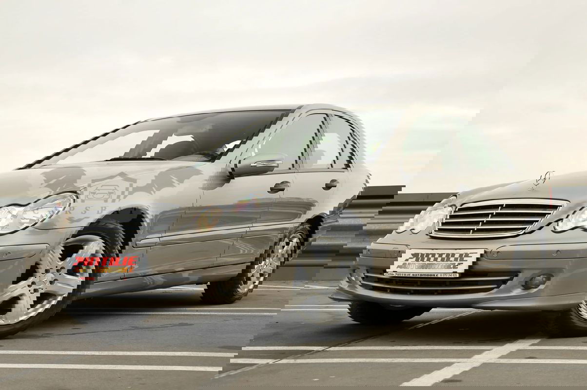 Mercedes-Benz C W203 [2000 - 2007] 200 T CDI Automatik Elegance 2007