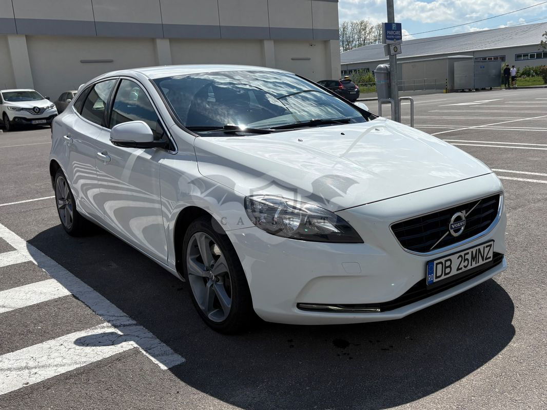 Volvo V40 II [2012 - Prezent] D3 Aut. Basic 2013