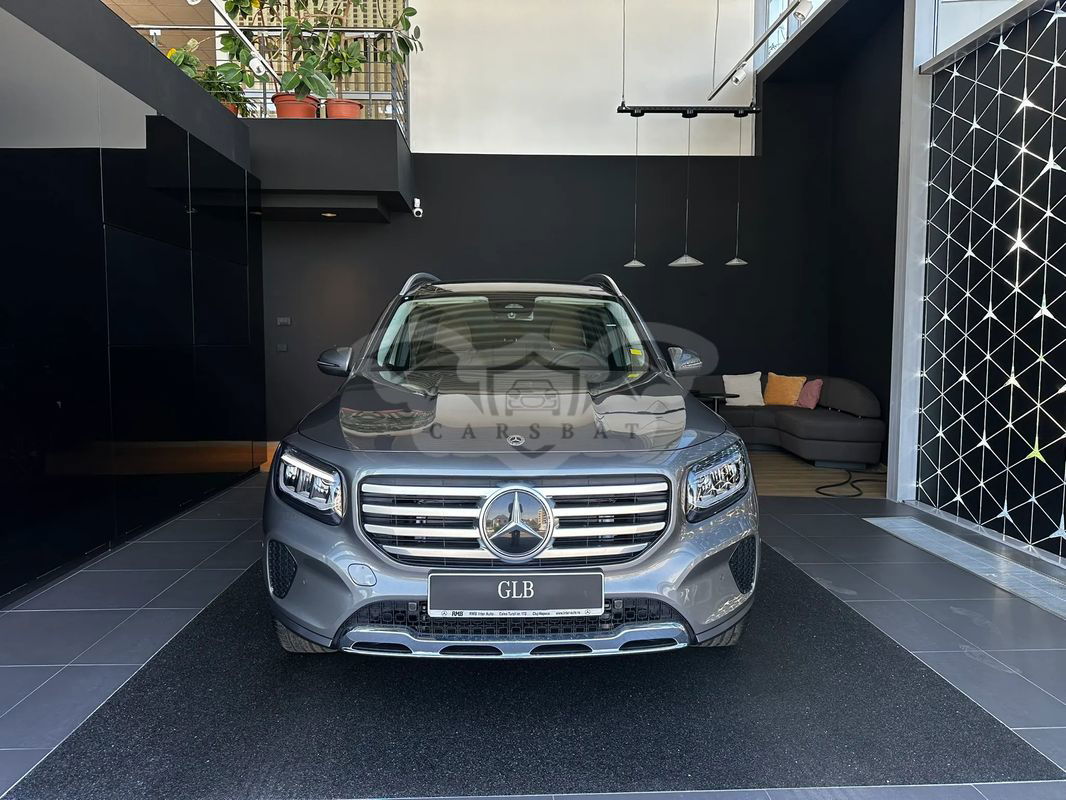 Mercedes-Benz GLB 220 4MATIC MHEV Aut. 2025