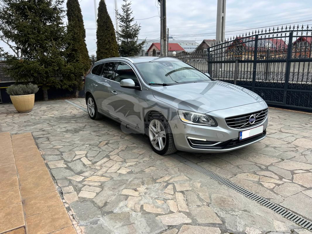 Volvo V60 I [2010 - 2018] D6 Plug-In-Hybrid AWD Geartronic Momentum 2013