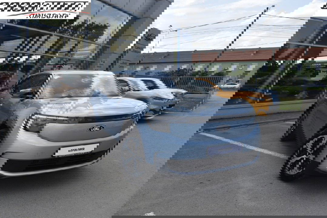 Ford Explorer 2025