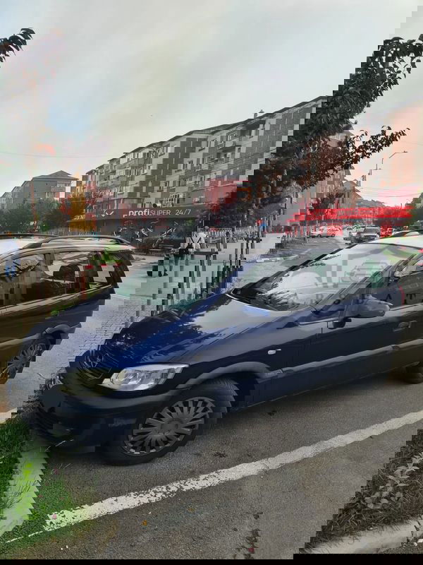 Opel Zafira A [1999 - 2006] 1.8i Elegance 2002