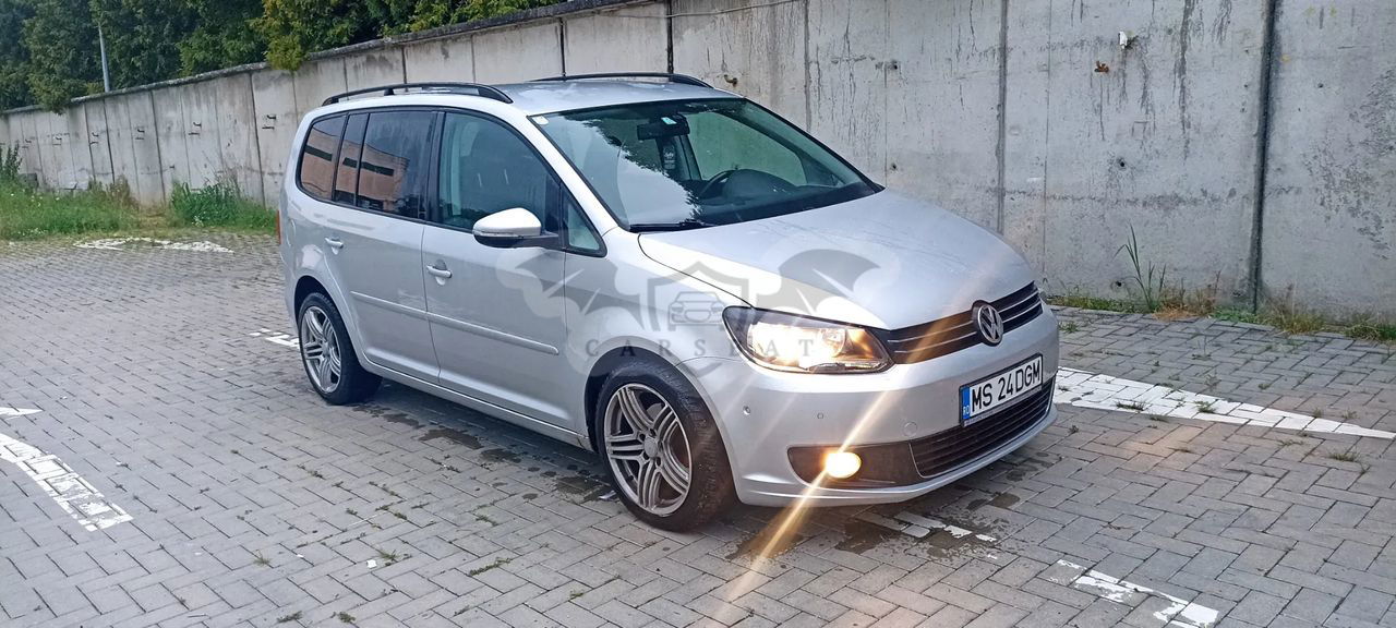 Volkswagen Touran 1.6 TDI DSG Comfortline 2011