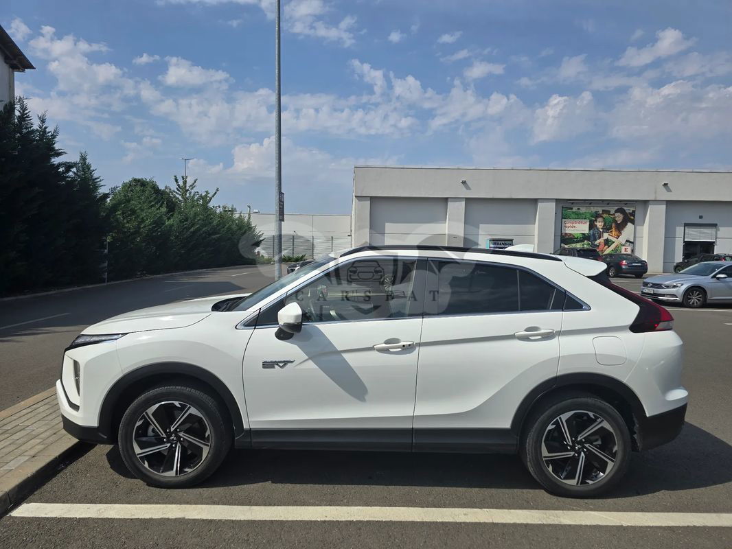 Mitsubishi Eclipse Cross Plug-In Hybrid 4WD Basis 2022
