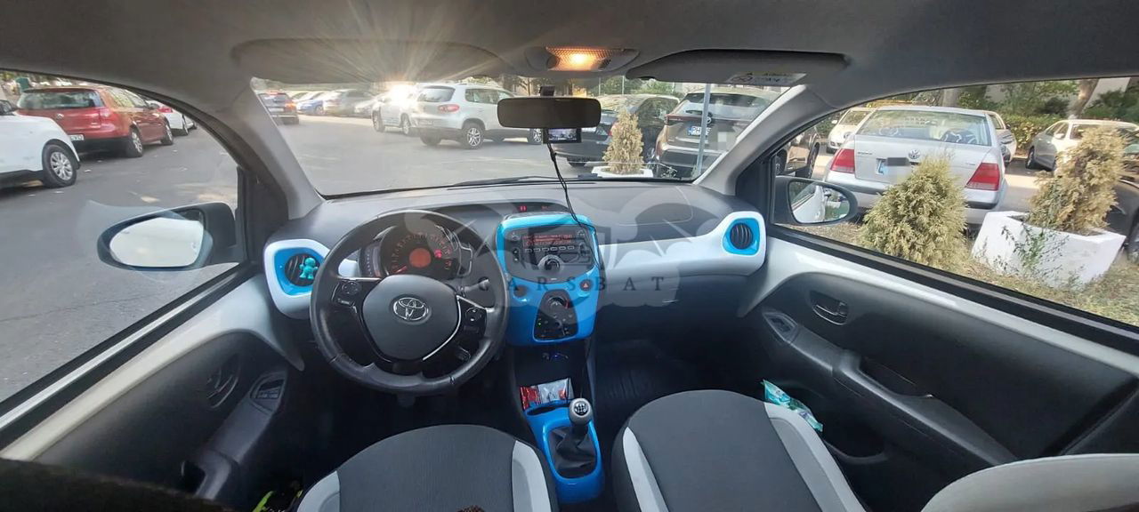 Toyota Aygo II [2014 - 2021] 1.0 X - play 2014