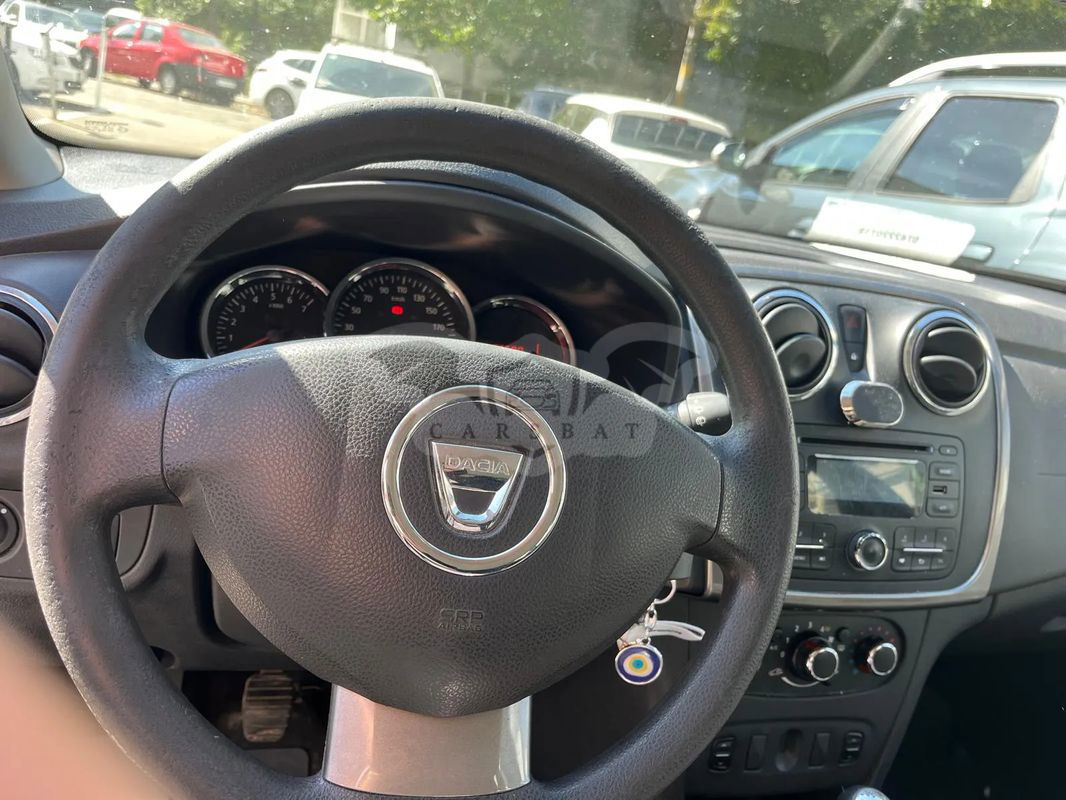 Dacia Logan II [2012 - 2020] 0.9 90CP Ambiance 2016
