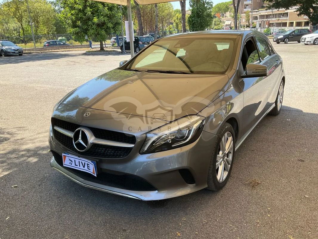 Mercedes-Benz A W176 [2012 - 2018] 180 d 7G-DCT Urban 2017