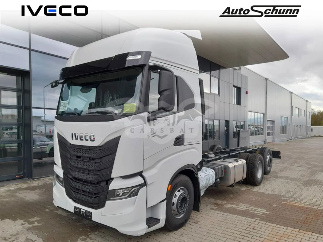 Iveco S-Way 2023