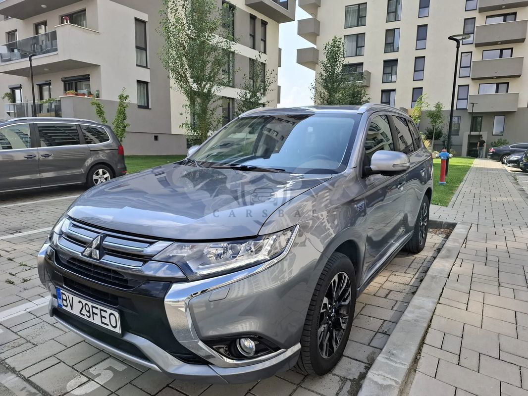 Mitsubishi Outlander III [2012 - 2021] 2.0 4WD Plug-In Hybrid Top 2016