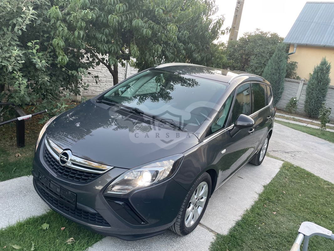 Opel Zafira C [2011 - Prezent 2013