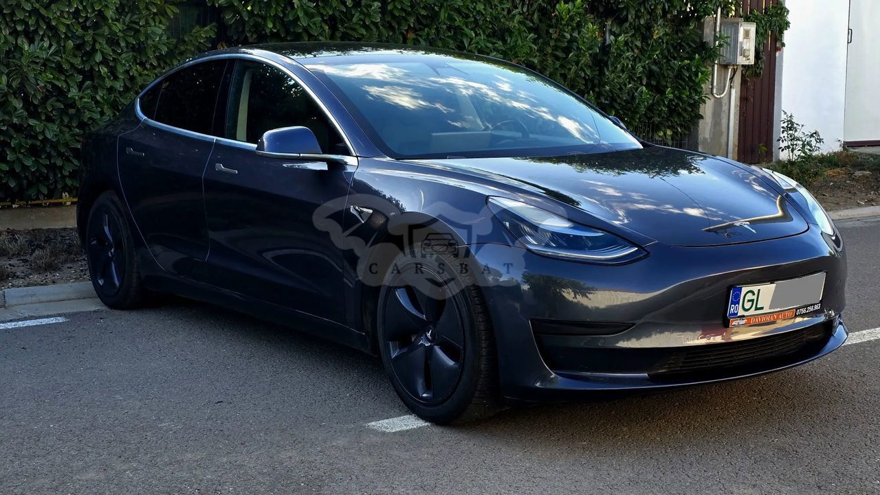Tesla Model 3 Standard Reichweite Plus Hinterradantrieb 2020