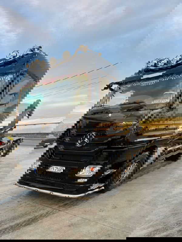 Mercedes-Benz Actros 2011