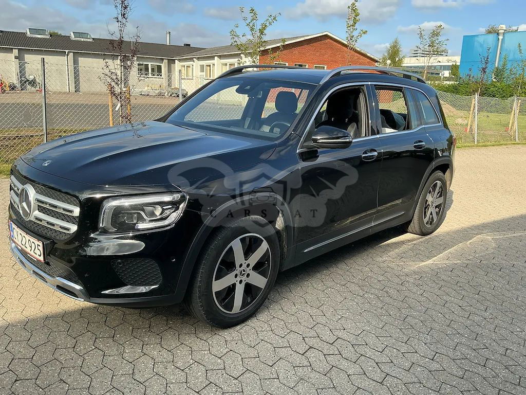 Mercedes-Benz GLB 2021