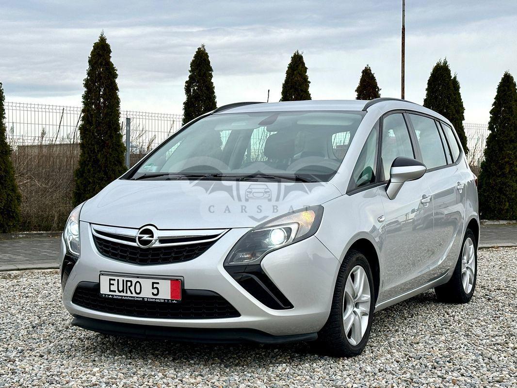 Opel Zafira Tourer 2.0 CDTI Innovation 2012