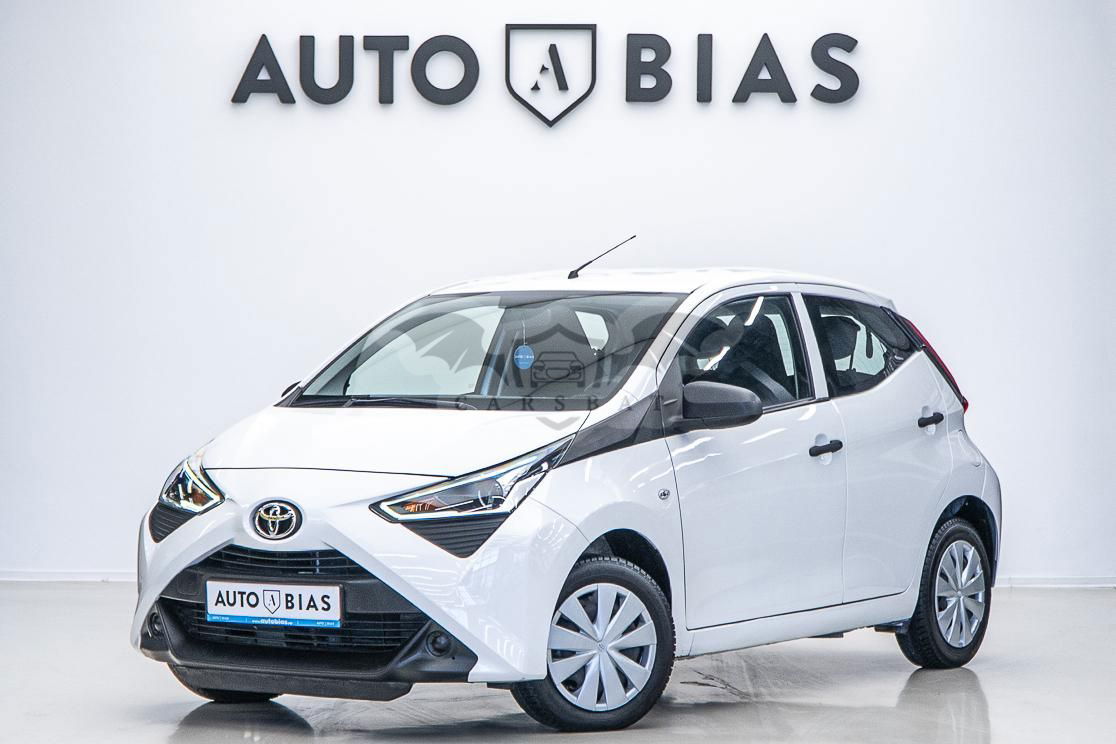 Toyota Aygo 1.0 VVY-I 5 usi X 2021