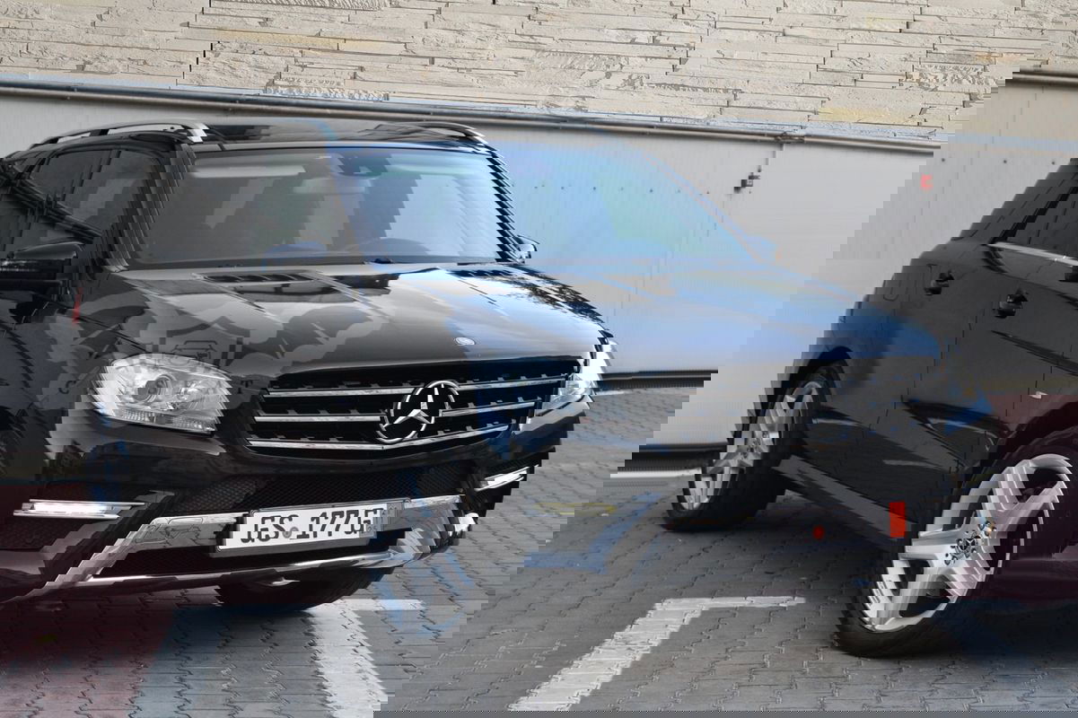 Mercedes-Benz ML 250 BlueTEC 4MATIC 7G-TRONIC 2012