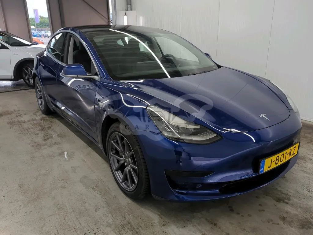 Tesla Model 3 Standard Reichweite Plus Hinterradantrieb 2020