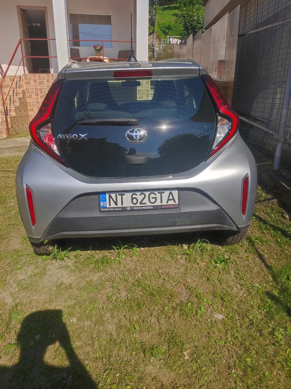 Toyota Aygo 1.0 VVY-I 5 usi X 2022