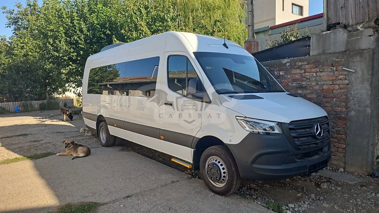 Mercedes-Benz Sprinter 2025