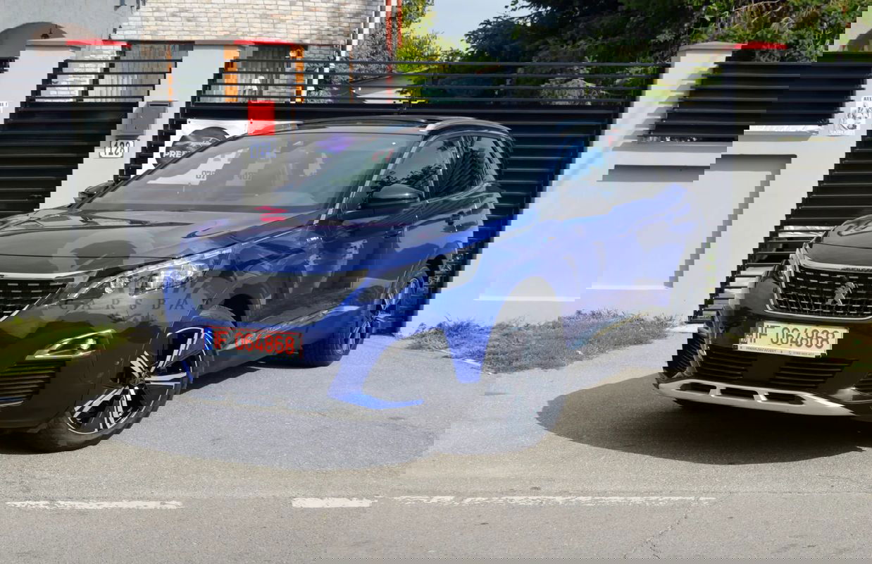 Peugeot 3008 II [2016 - Prezent] PHEV 300 EAT8 4X4 GT 2020