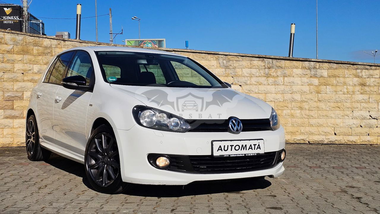 Volkswagen Golf VI [2008 -2013] 1.6 TDI DPF BlueMotion Technology DSG MATCH 2013