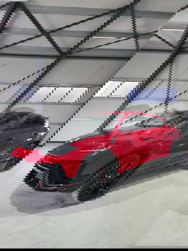 Lamborghini Urus Standard 2020