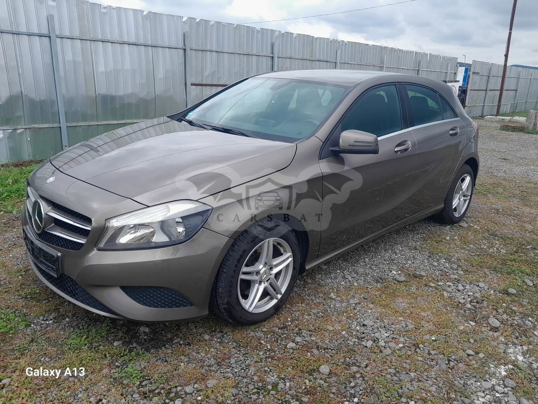 Mercedes-Benz A 180 BlueEFFICIENCY 2012