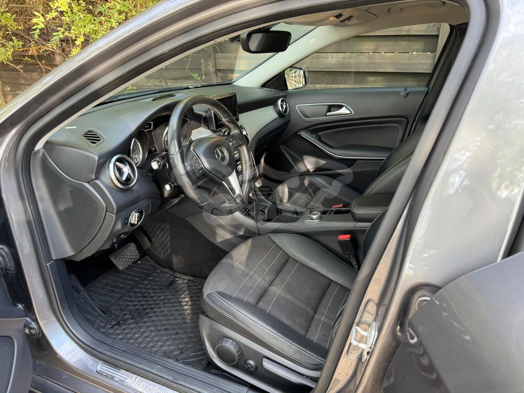Mercedes-Benz GLA X156 [2013 - 2019] 220 CDI 4MATIC Aut. 2015