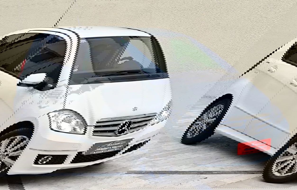 Mercedes-Benz B 2012
