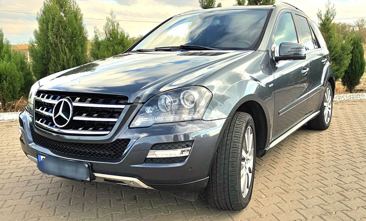 Mercedes-Benz ML W164 [2005 - 2011] 300 CDI BlueEfficiency Aut 2011
