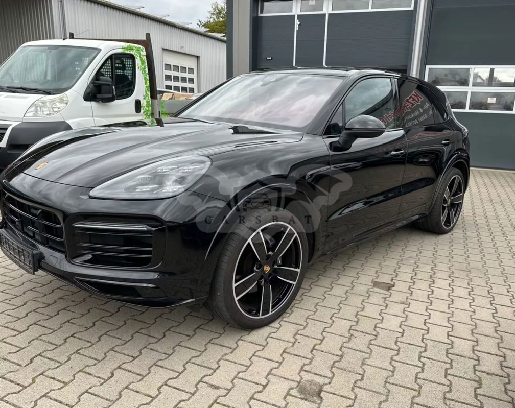 Porsche Cayenne 2021