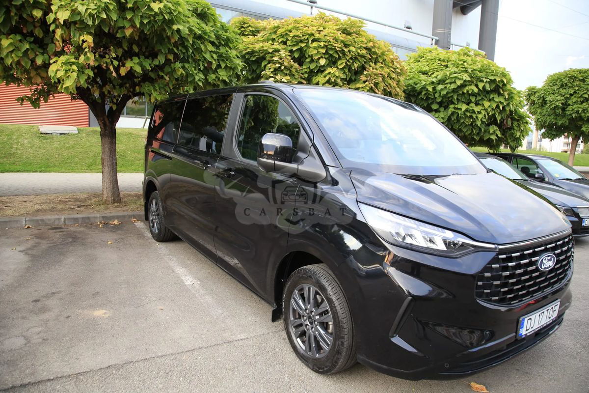 Ford Tourneo Bus 320L 2.0 EcoBlue 150 CP 6MT L2H1 FWD Titanium X 2024