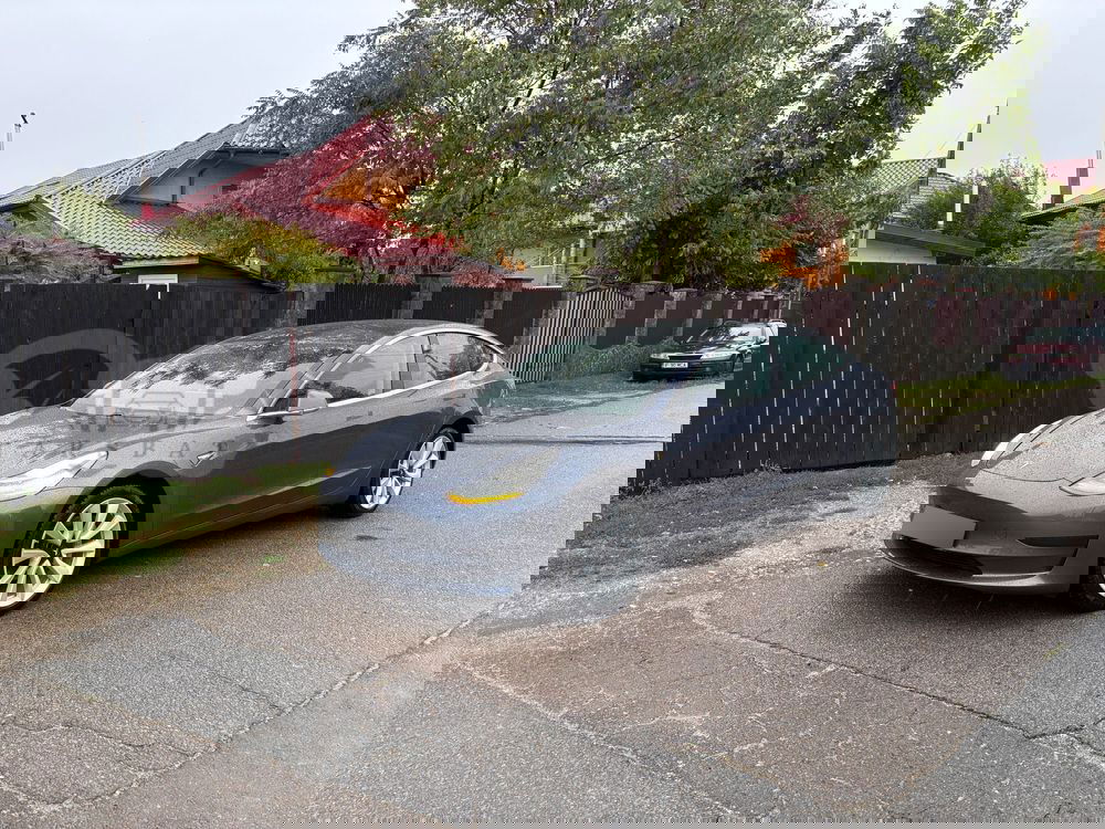Tesla Model 3 Standard Reichweite Plus Hinterradantrieb 2019
