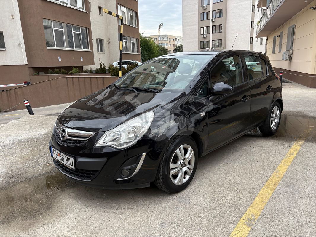 Opel Corsa D [2006 - 2014] 1.4i Enjoy 2013