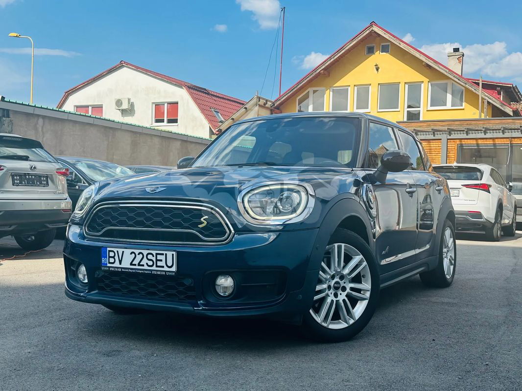 Mini Countryman Cooper S E ALL4 AT 2017