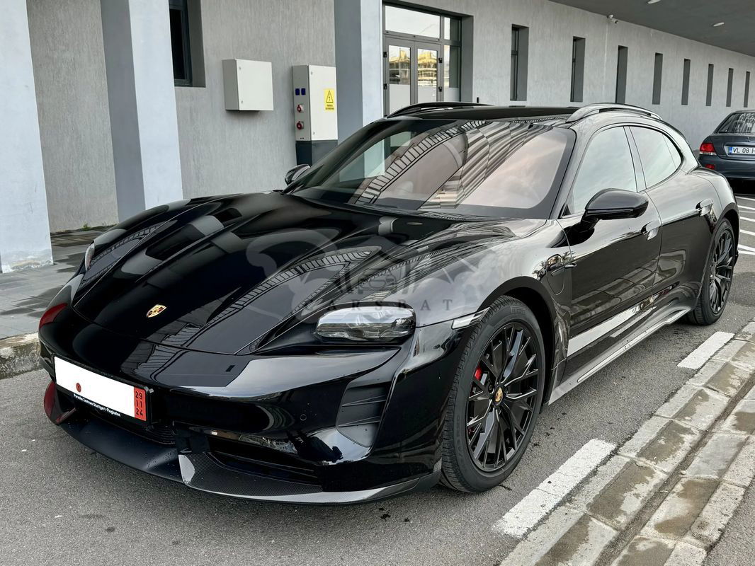 Porsche Taycan 2023