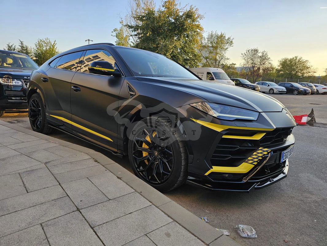 Lamborghini Urus Standard 2021