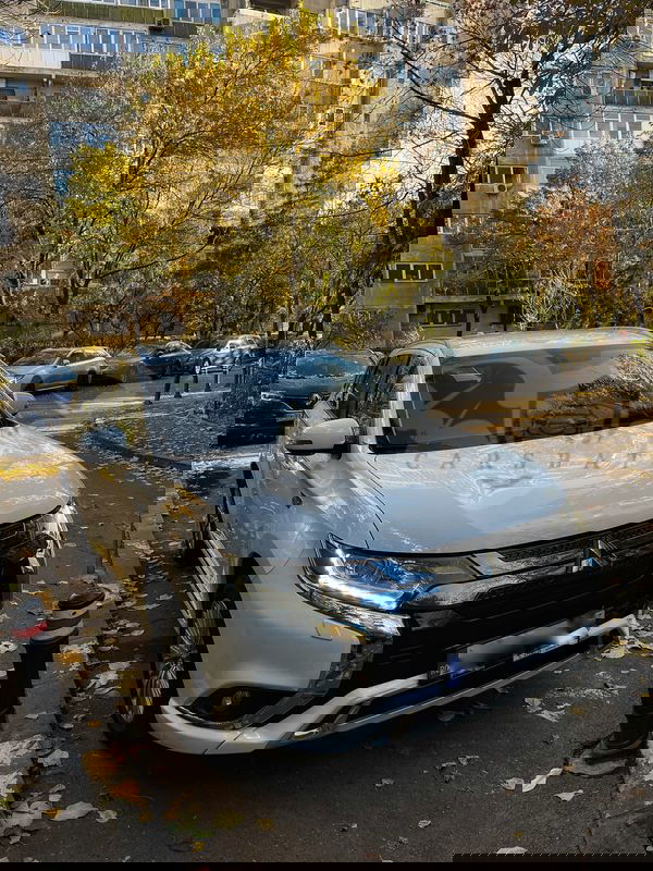Mitsubishi Outlander III [2012 - 2021] PHEV 2.4 L 4X4 Invite 2020