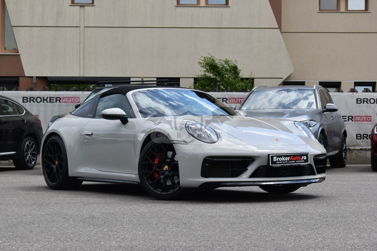 Porsche 992 2024