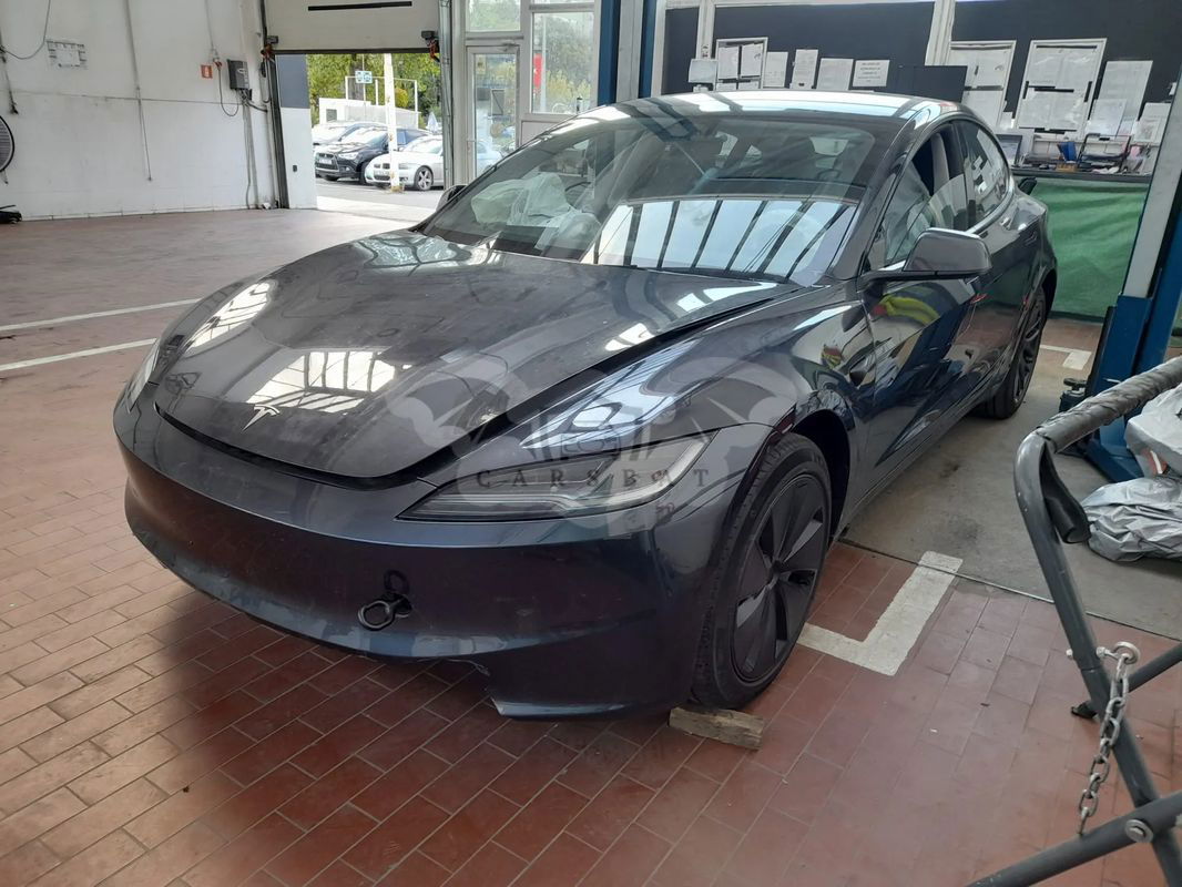 Tesla Model 3 AWD Long Range 2024
